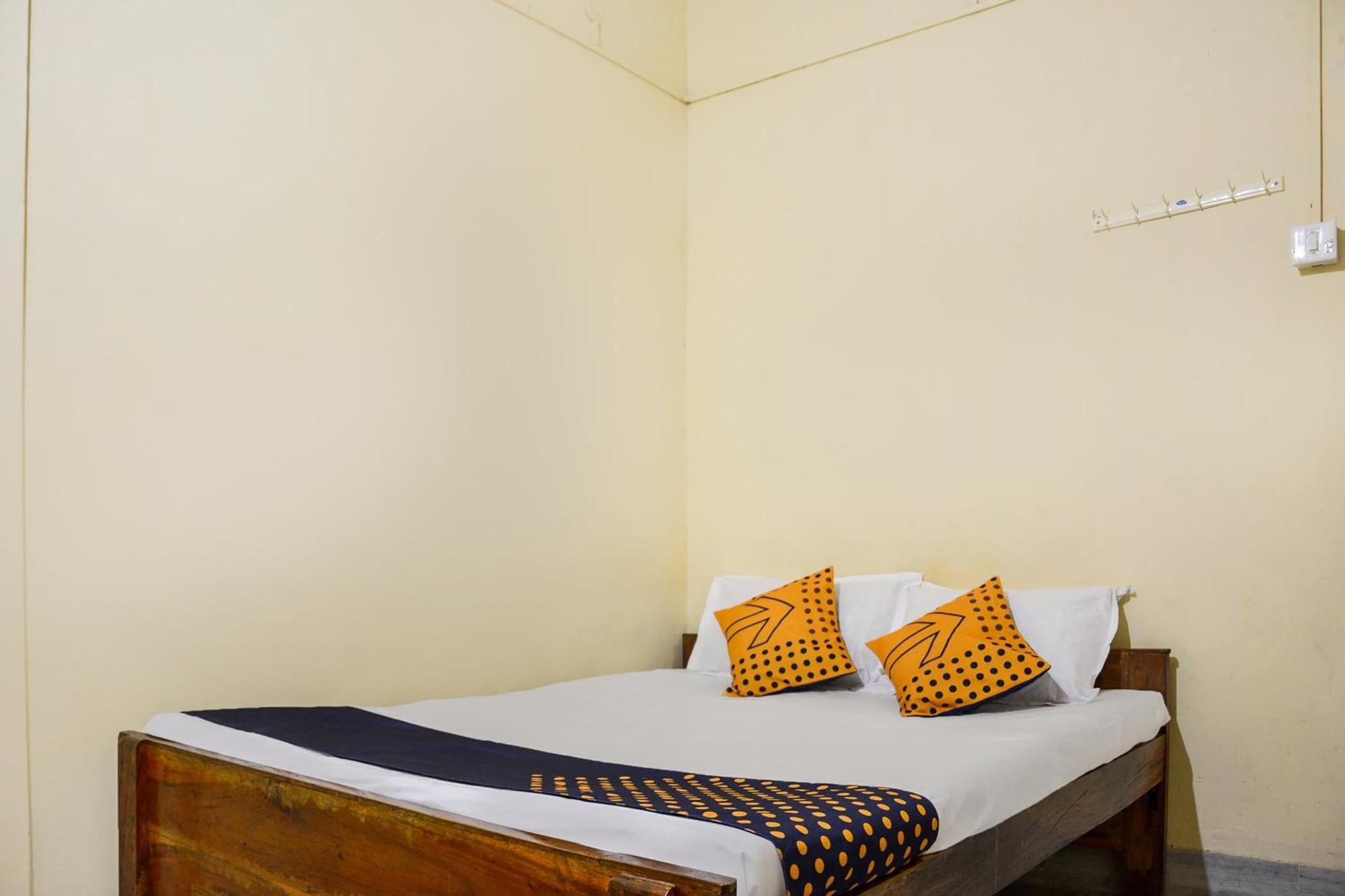 Hotel O Flagship The Residence Inn Brahmapur Esterno foto